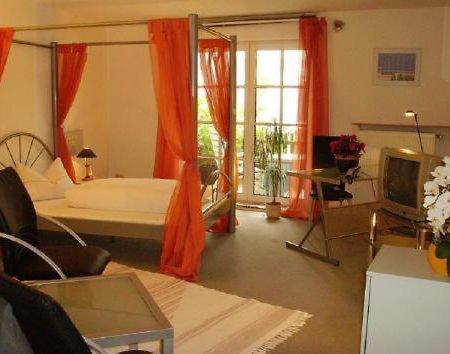 Hotel Rossner Мюнхберґ Екстер'єр фото